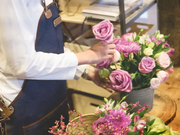 Manipulación de Rosas en Sant Jordi